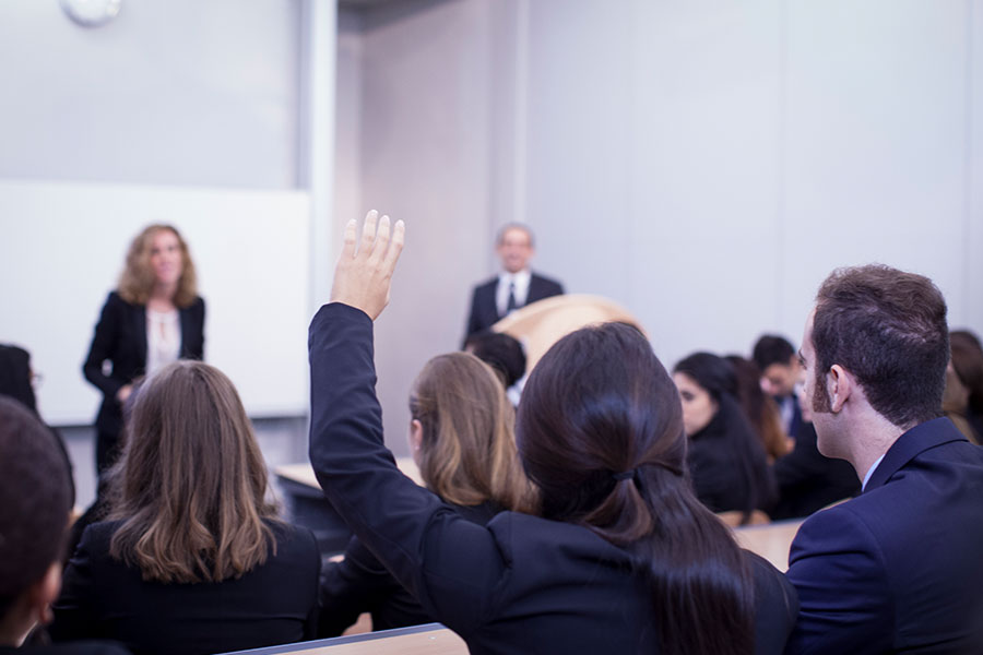 Nuestro profesorado de Grado en Dirección Hotelera